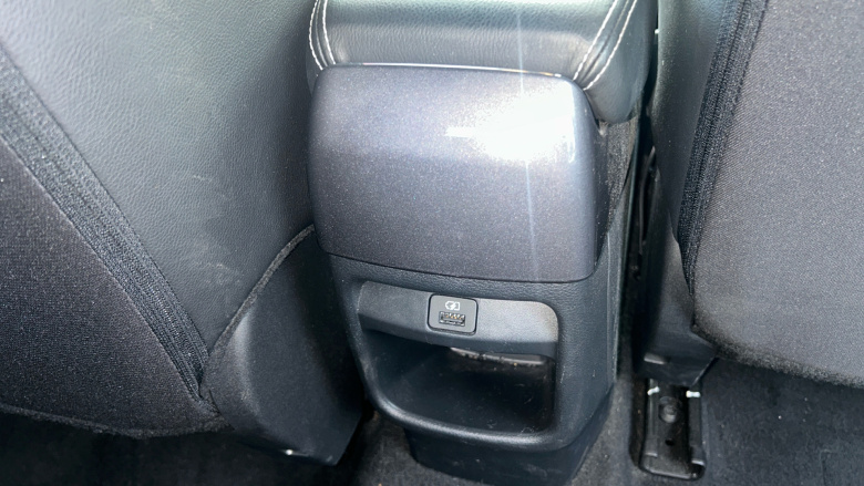 Nissan Juke 1.0 DiG-T 114 N-Connecta 5dr Petrol Hatchback